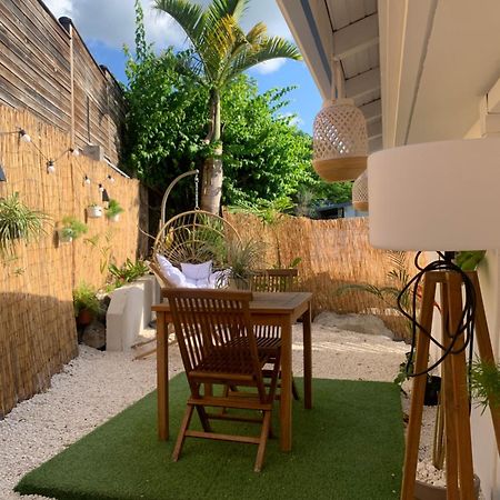 Gite Ti Bali Deshaies Luaran gambar